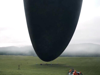 Una scena di "Arrival" di Denis Villeneuve