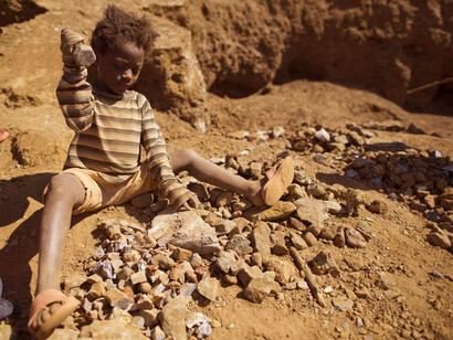 Little boy in a mining in the Congo