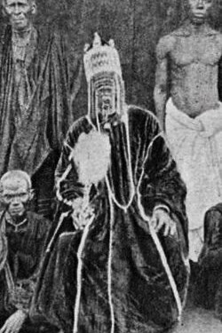 "El rey de Parakou", fotografía, Jean Baptiste Joseph Marie Pascal, 1900