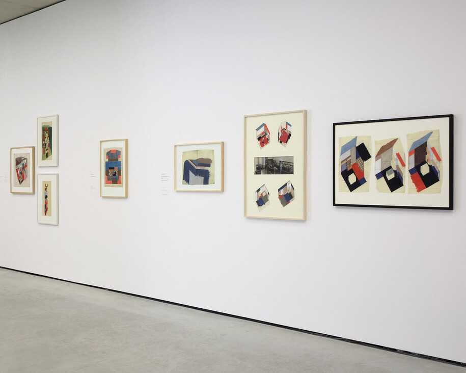 Up/Rooted, Exhibition view. Courtesy of Museum der Moderne