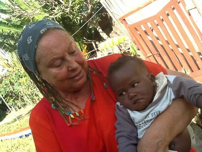 Manina e un piccolo bimbo di Nosy Be