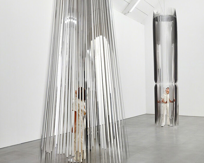 Tarik Kiswanson, Exhibition view. Courtesy of carlier | gebauer