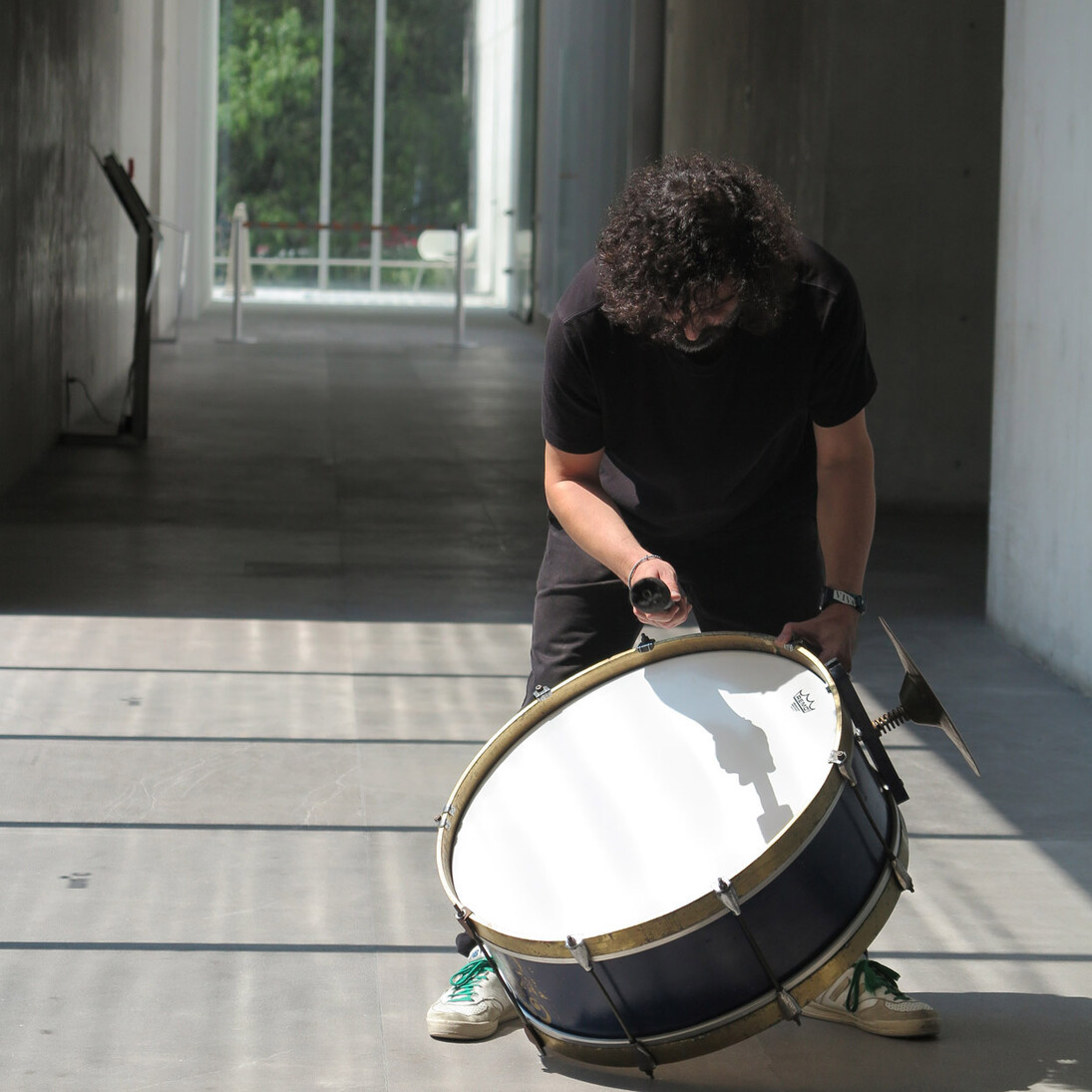 Cevdet Erek. Ruler Summer- Winter/ Regla verano-invierno, 2017,  Courtesy by the artist and MUAC
