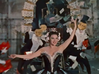 Lola não era apenas um espírito livre, mas um corpo livre, e tornou-se, à época, o que hoje podemos nomear como “celebridade”, alguém cuja fama não advinha apenas de contribuição ao mundo por meio do trabalho, mas sobretudo por sua posição social e por pequenos escândalos provocados pelas suas escolhas e atitudes na vida pessoal, que motivaram um empresário norte-americano a transformar sua história repleta de romances e fugas em uma extravagante atração de circo