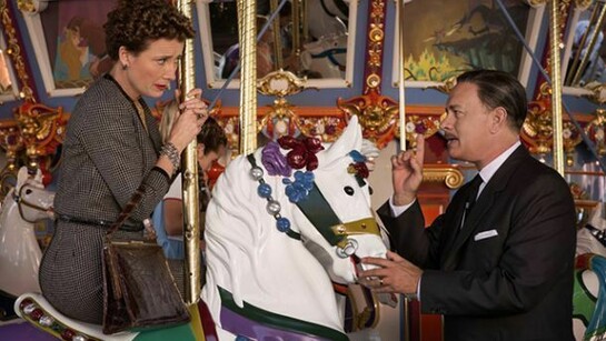Emma Thompson e Tom Hanks numa cena do filme Ao Encontro de Mr. Banks (Disney, 2013)