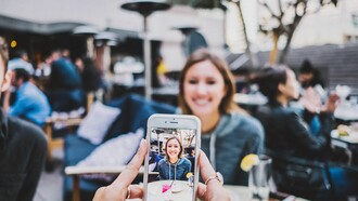 Preferimos volcar nuestras experiencias en las redes en vez de vivir la vida real