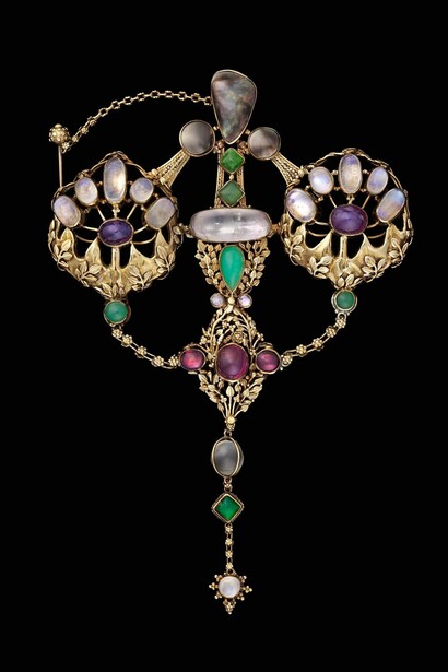 Jewelry. Courtesy of MFA