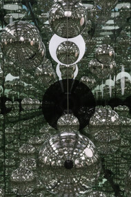 Yayoi Kusama, Infinity Mirrored Room - Let's Survive Forever, 2017. Image © Yayoi Kusama. Courtesy of David Zwirner, New York; Ota Fine Arts, Tokyo/Singapore/Shanghai; Victoria Miro, London; Yayoi Kusama Inc.