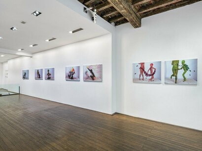 Firenze, Galleria Il Ponte. La mostra di Zoé Gruni, "Motherboard"