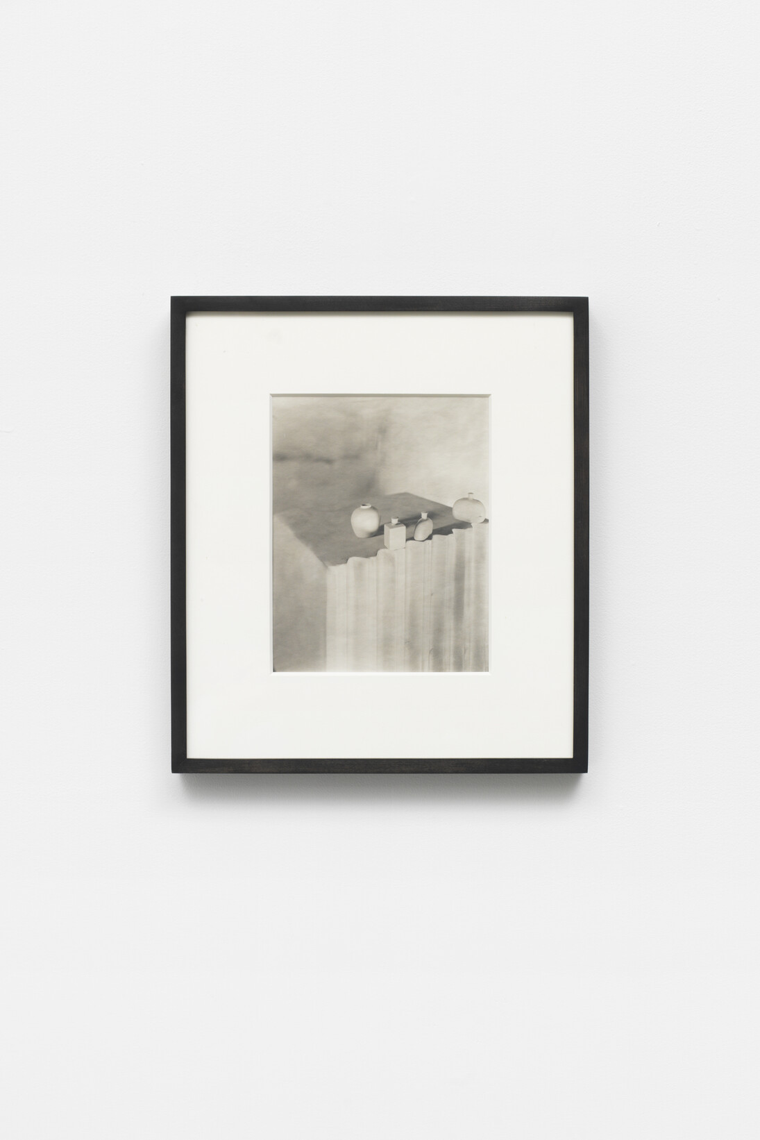 Jan Groover, "Untitled," 1990, platinum-palladium print, 10 x 8 inches