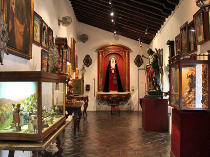 Religiosidad popular, Exhibition view. Courtesy of Museo Unicaja de Artes y Costumbres Populares
