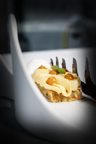 Los platos están diseñados para contar historias y transmitir emociones, logrando que cada comensal viva una experiencia inolvidable