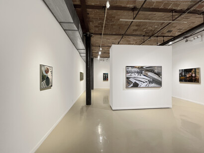 Steve Mills, Reflections and Shadows, installation view. Courtesy of Gallery Henoch