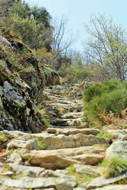 Subida en les gorges de Carança Foto: Sabrina Guitart