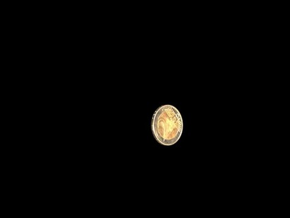 En el mundo real solo hay dos resultados posibles para la moneda lanzada al aire: cara o cruz