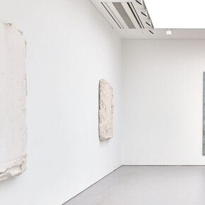 Bram Bogart, Exhibition view. Courtesy of 	Saatchi Gallery