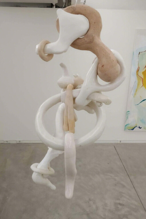 Formas, fluídos e fragmentos. Courtesy of Galeria Kogan Amaro