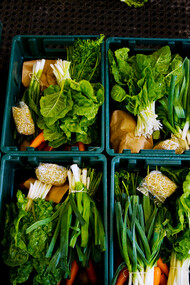 Verdure fresche attendono la distribuzione a Cape Town, Sud Africa, 2009 (AusAID)