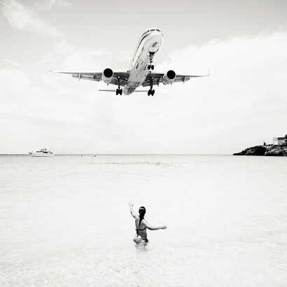  Josef Hoflehner
“Jet Airliner 57”
archival pigment print
40 x 40 inches
Edition 3 of 5