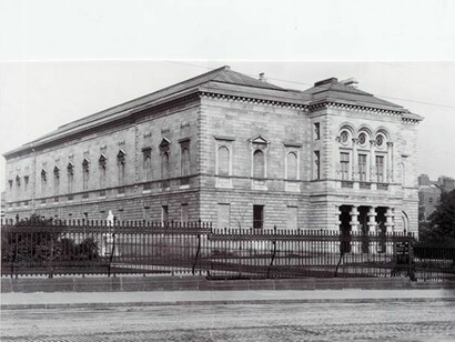 National Gallery of Ireland, Historic Façade, Merrion Square West. The National Gallery opened to the public in 1864. Photo Courtesy National Gallery of Ireland Archive