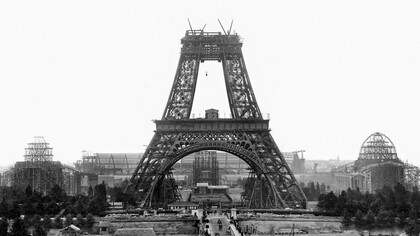 Paris 1888 construction Eiffel