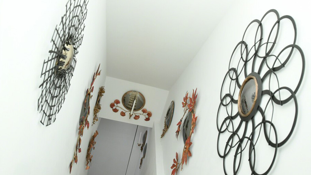 Double Vision. Courtesy of Leila Heller Gallery

