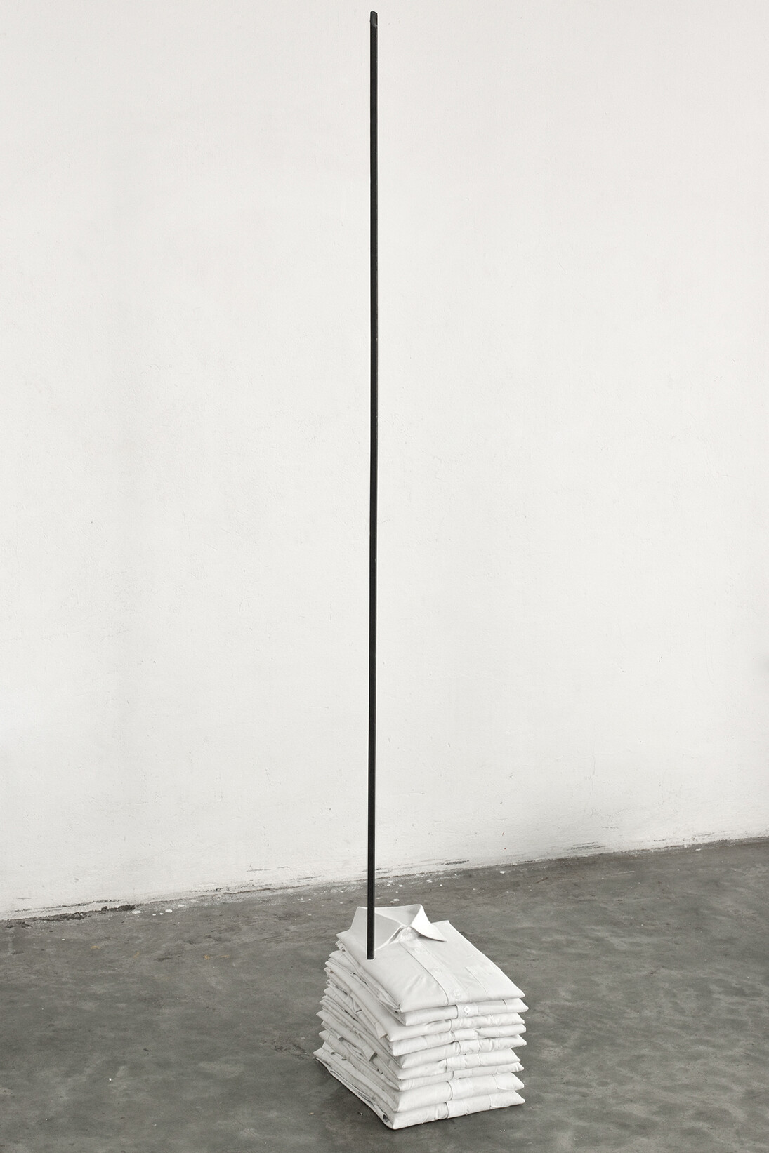 Doris Salcedo, Untitled, 1989-90/2013. Photo: Oscar Monsalve Pino. Courtesy White Cube. Reproduced courtesy of the artist; Alexander and Bonin, New York; and White Cube.