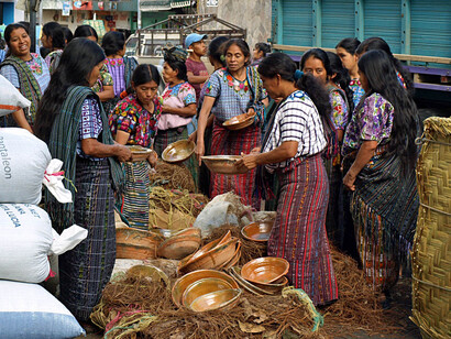 Mujeres en Santiago de Atitlán
