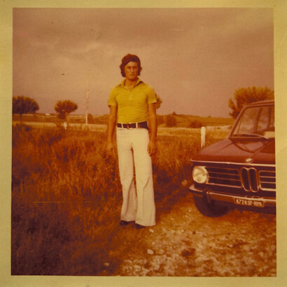 Dall'archivio fotografico di famiglia dell'autrice, Cesareo Raffaella. Papà in vacanza, tra il 1970 e il 1974