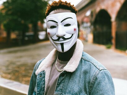 Mesmo não estando a ter um bom desempenho, este comportamento e atitude vieram confirmar a ditadura opressiva com as lideranças africanas usam para se manter vitaliciamente no poder mesmo quando a vontade popular impera por mudanças