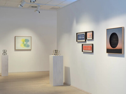 Martha Skou, Stream of strings, exhibition view. Courtesy of Bricks Gallery