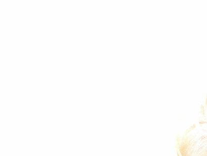 ¡Qué rubios cabellos de trigo garzul!