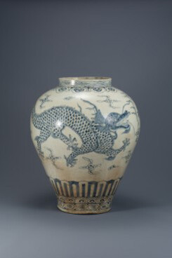 White porcelain gallery. Courtesy of National Museum of Korea