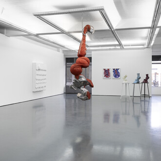 Lena Henke, Inverted roofs, exhibition view. Courtesy of Pedro Cera