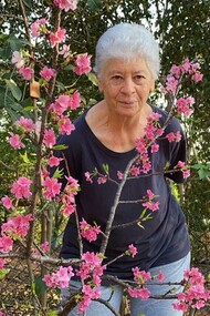 Irma Passoni com suas plantas