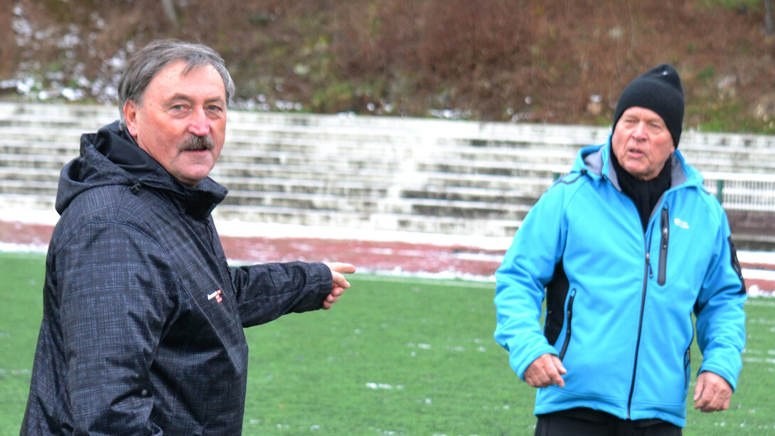 Antonín Panenka junto a Ivo Viktor, referentes de la selección checoslovaca campeona de la Eurocopa de 1976