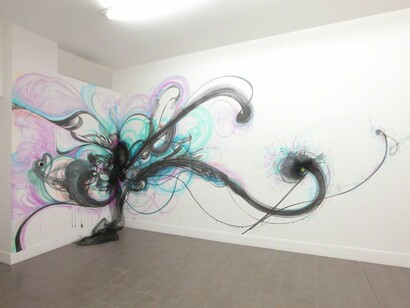Shinique Smith, Black Swan, Exhibition view. Courtesy of Brand New Gallery