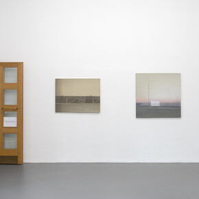 Verschiedene künstler, Stadtbilder, ausstellungsansicht. Mit freundlicher genehmigung der Galerie Poll