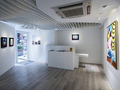 Go Yayanagi, exhibition view. Courtesy of Whitestone Gallery