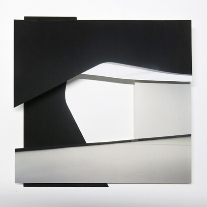 Patrik Grijalvo, “Gravitación Visual: Maxxi Roma/Zaha Hadid”, 2019, photo object