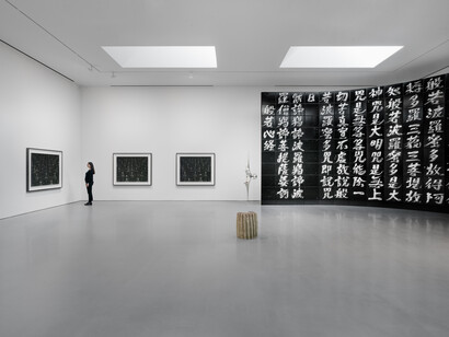Hiroshi Sugimoto, Form is emptiness, emptiness is form, exhibition view. Courtesy of Lisson Gallery