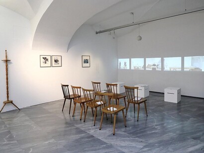 Simon Baptist, Archiv Franz Göttfried, Von oben im tal, ausstellungsansicht. Mit freundlicher genehmigung des Museum für Geschichte