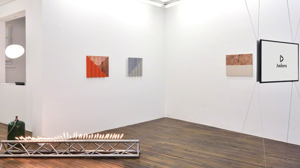 Monuments Offerts. Courtesy of Galerie Thomas Bernard