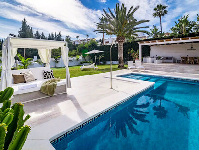 «Páradais» habla de dos personajes cuyas vidas transcurren en el mismo conjunto residencial: Franco Andrade y Polo