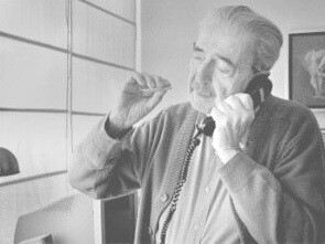 Juan Gelman, considerado uno de los grandes poetas contemporáneos de habla hispana