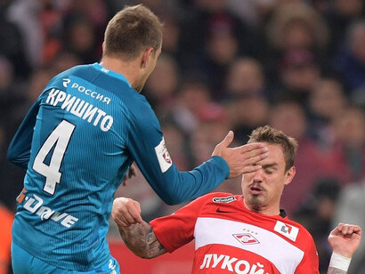 Criscito durante uno scontro di gioco nella recente partita tra Spartak Mosca e lo Zenit San Pietroburgo