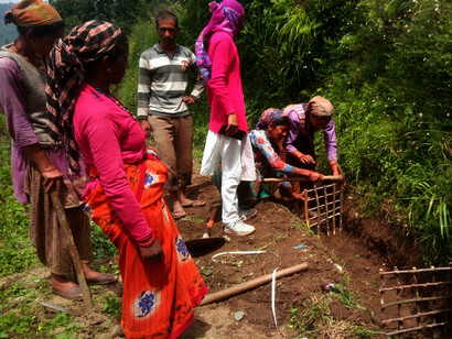 Village women participating in spring recharge training programme of People's Science Institute, Uttarakhand © Bhagwati Pandey, PSI