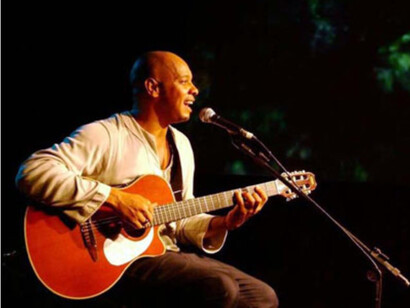 O cantor Vander Lee ao Vivo