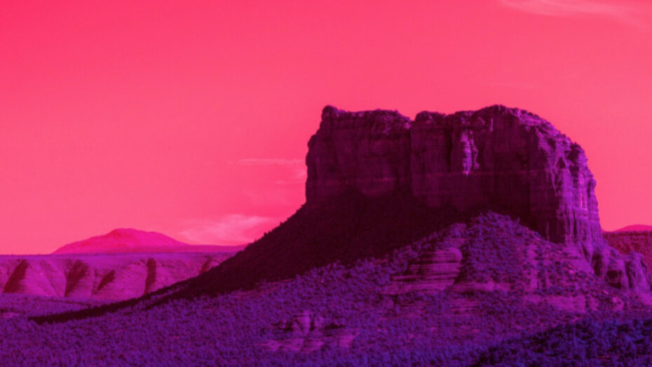 Hypercolour Fantasy. Courtesy of Garis & Hahn