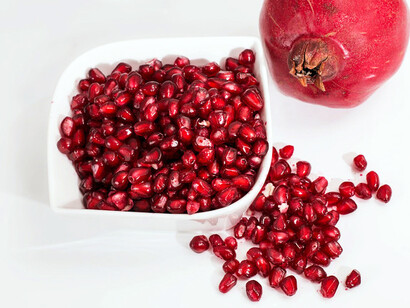 Pomegranate grains are rich in vitamin C